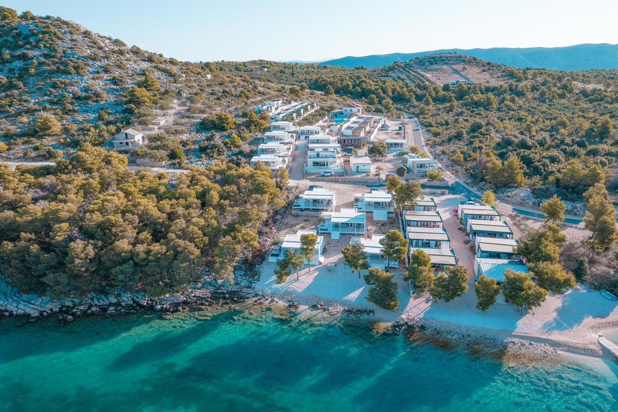 Buqez&vita Oi Concept Village