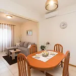 Apartment Tina