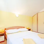 Awesome Home In Ston With Wifi