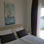 New!! Seafront Vila Hrvatska