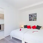 Accommodation Duper