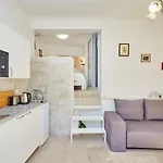 Apartment Villa Ahava Buza
