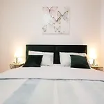 Cherry Apartment