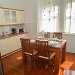 Apartment Claudia, Near Old Town, Free Parking Place
