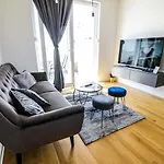 Luce Gold Apartment