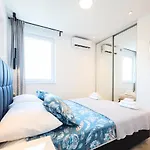 Sea View Apartment In The City Center With Free Parking