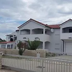 Haus Milana