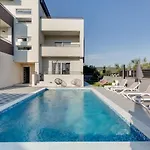 Apartments Evita