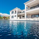 Villa Adora