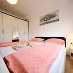 Charming Villa In Poli Nik With Swimming Pool
