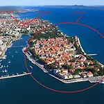 Apartment Near Center,Beach,Bus +Free Parking