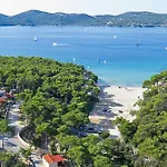 Alba Amazing Location Beach Apartments