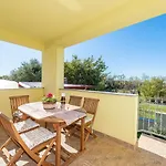 Antonio Apartments