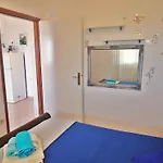 Apartment In Rovanjska 37204