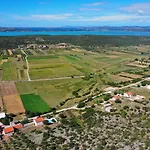 Villa Ibis