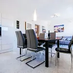 Bayshore Apartment