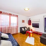 Apartment Petra