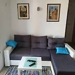Apartman Dora