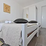 Tonik Apartments
