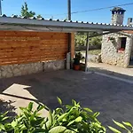 Ana I Ljubo