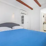 Studio Apartment Bell