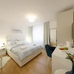 Rosita Deluxe Rooms