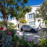 Girica Apartments
