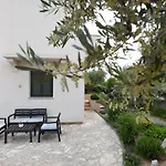 Rose Apartment