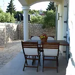 Holiday House In Drage With Terrace, Air Conditioning, Wifi, Washing Machine