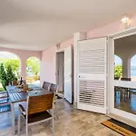 Bellevue Apartments