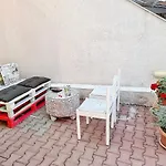 Art Apartment By Sanella