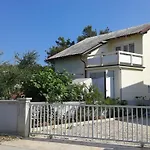 Apartment Dd