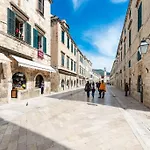 Carpe Diem Apartment On The Main Street - Stradun