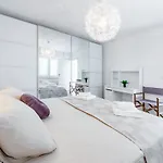 Sunset Premium Residence IV