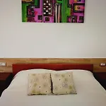 Studio Apartment Green