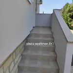 Apartmani Giro