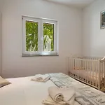Holiday Home Mateovi Dvori