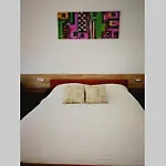 Studio Apartment Green