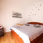 Apartman Heder