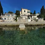 Korcula Seafront Apartments With Private Beach