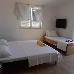 Apartmani Sanda I Leo