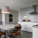 Villa Ella