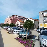 Holiday Home Petrcane/Zadar Riviera 8249
