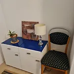 Apartmani Strbic, 100M Plaza