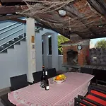 Apartment Near Kolovare Beach In Arbanasi