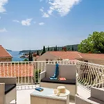 Nona'S Paradise Apartment - Free Parking