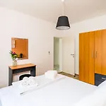Nona'S Paradise Apartment - Free Parking