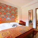 Sunrise Apartments 3