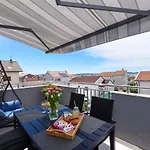 Deluxe Apartman Korina & Ramona