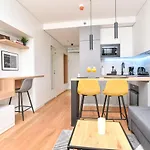 Studio Apartment Bee One